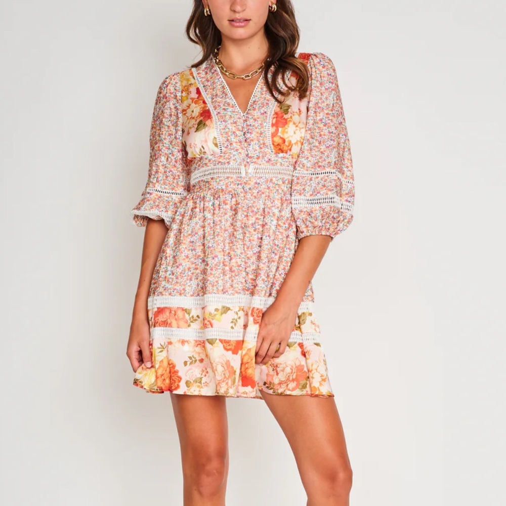 dRa | Floral V-Neck Boho Mini Dress
